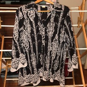 3X Blouse black with white designs